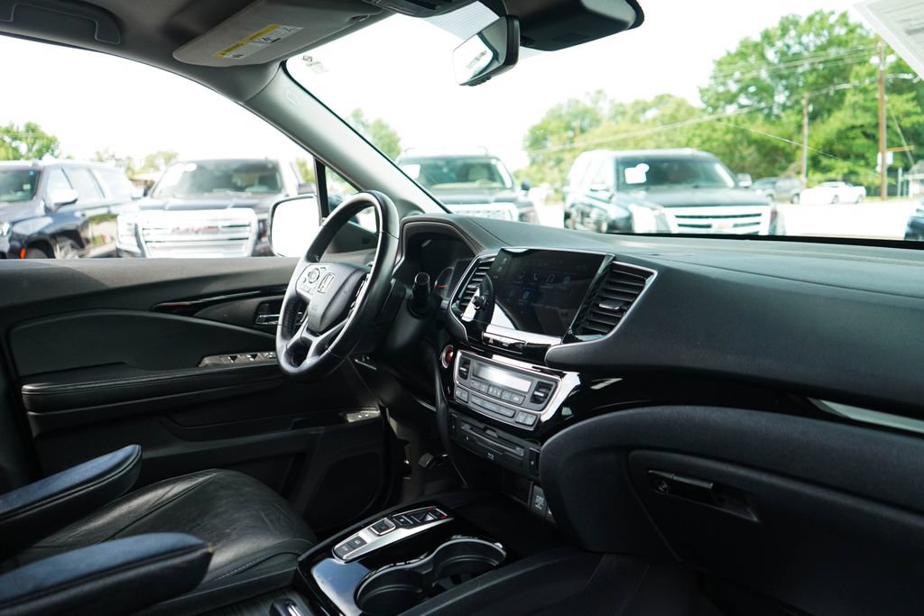 Used 2019 Honda Pilot Touring image 14