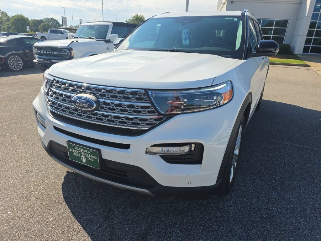 Used 2023 Ford Explorer Limited w/ Equipment Group 301A RWD image 5