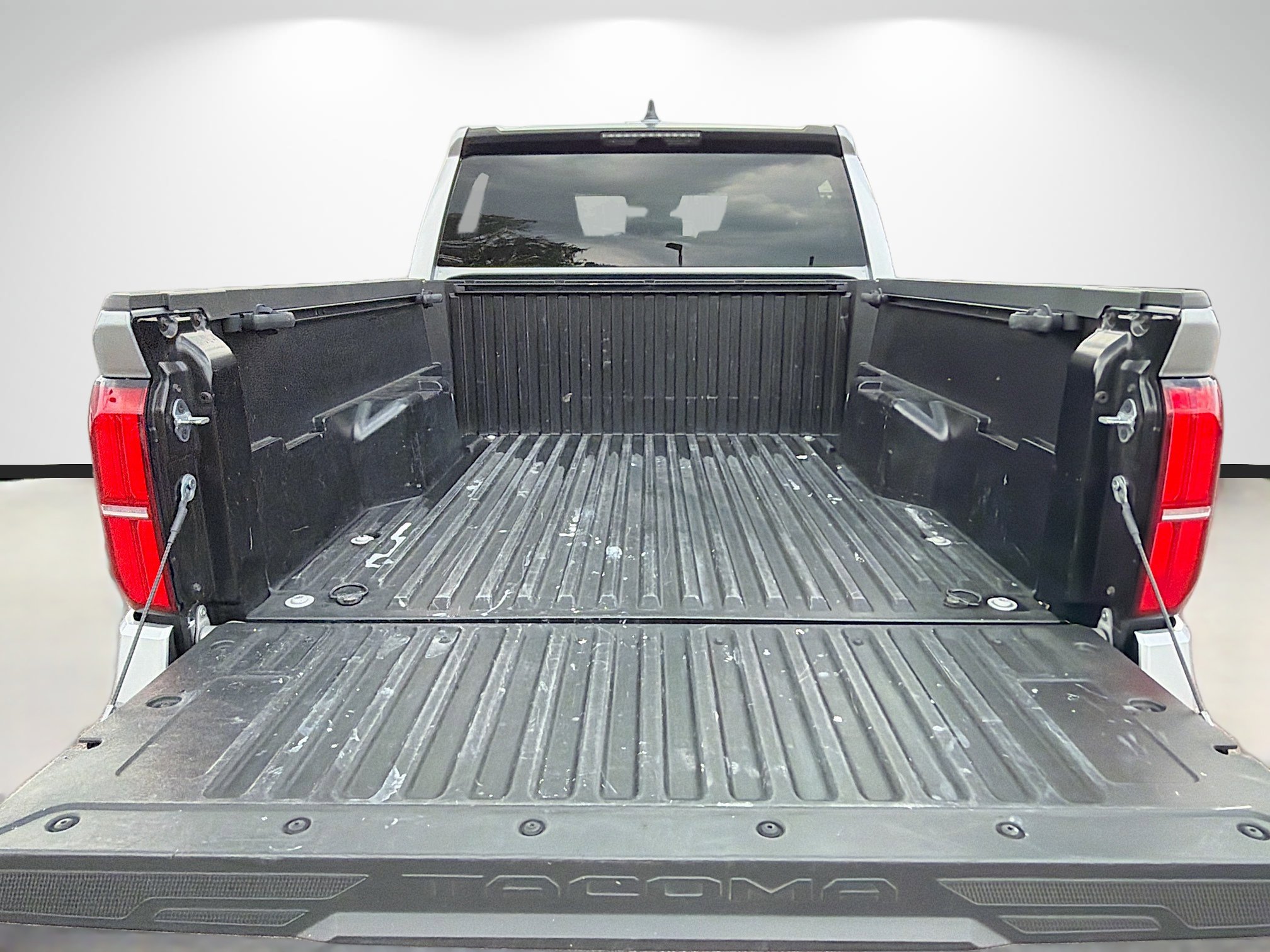 Used 2024 Toyota Tacoma SR5 image 11