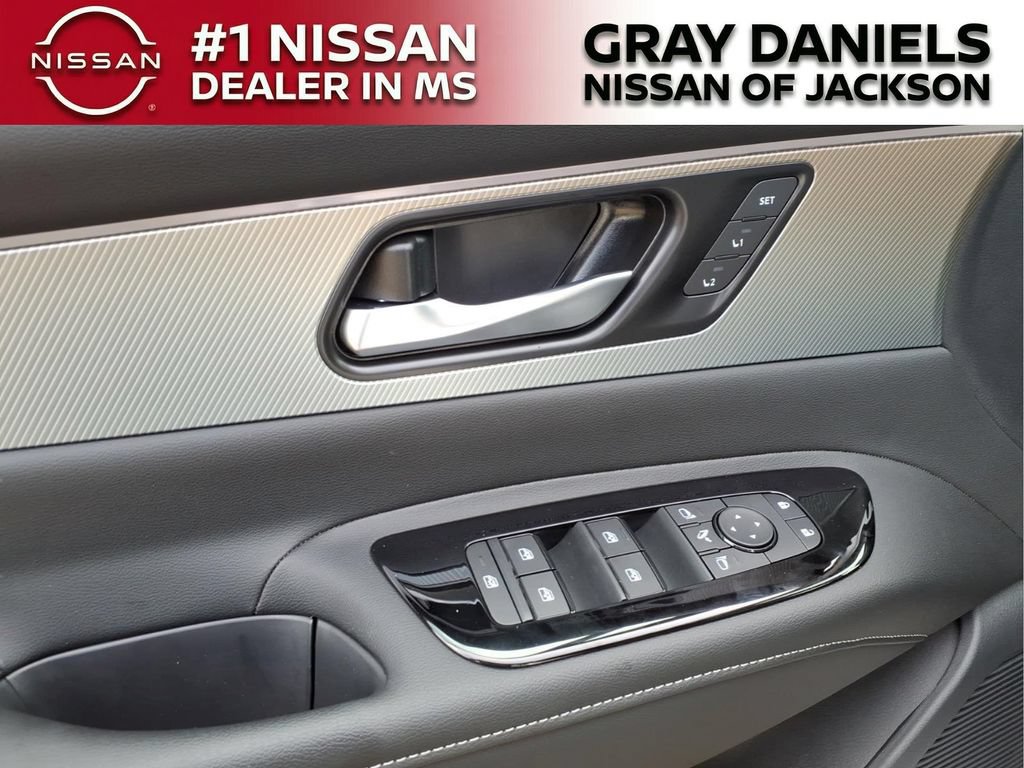 New 2026 Nissan Murano Platinum w/ Cargo Package AWD/4WD image 12