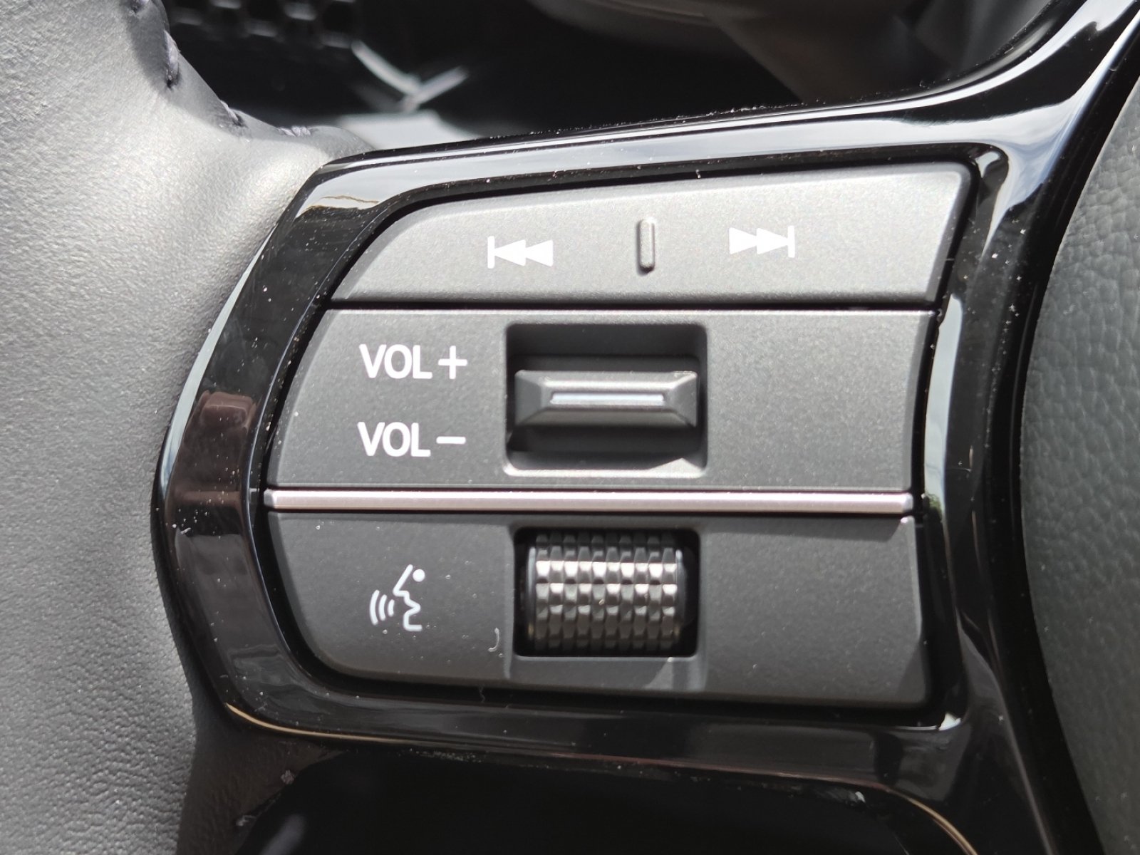 New 2026 Honda CR-V EX-L image 11