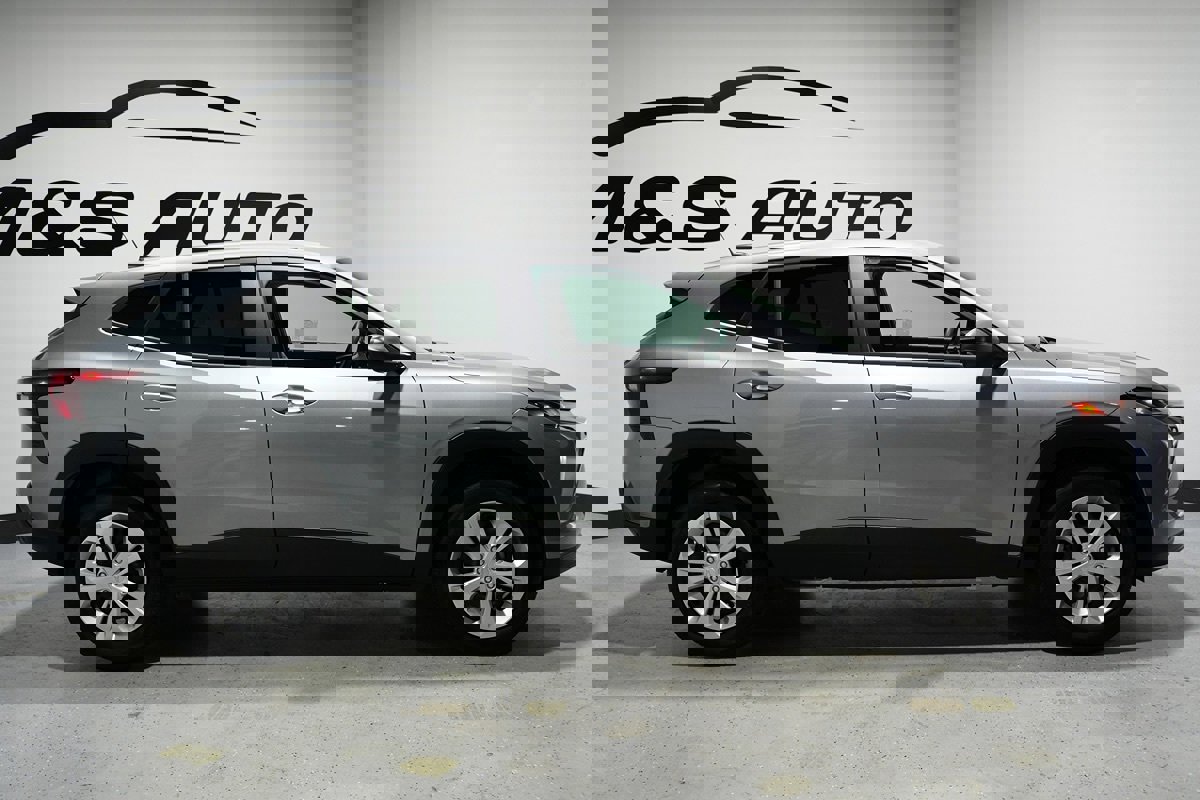 Used 2026 Chevrolet Trax LS w/ Driver Confidence Package image 4