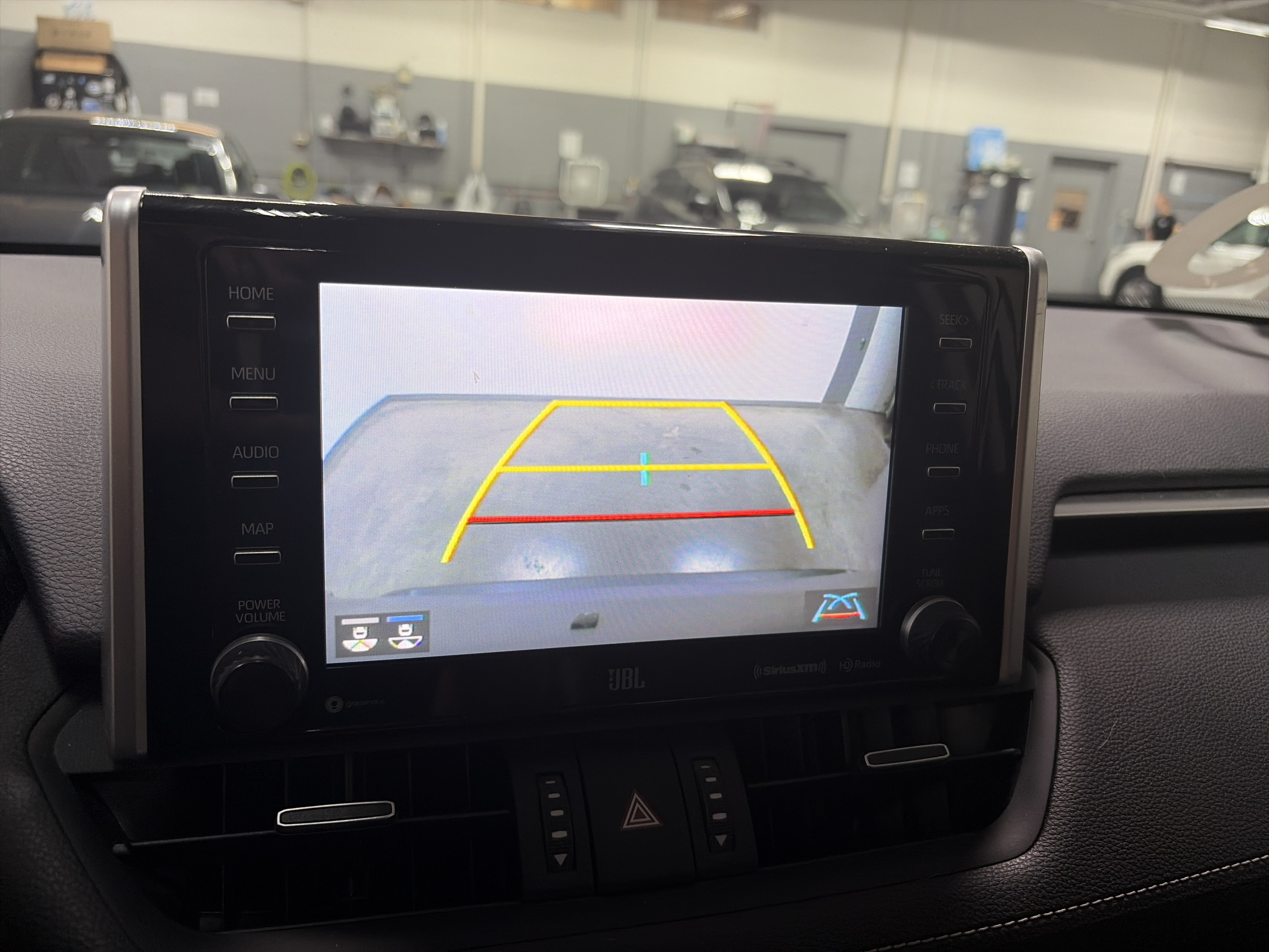 Used 2020 Toyota RAV4 Limited w/ Carpet Mat Package AWD/4WD image 20