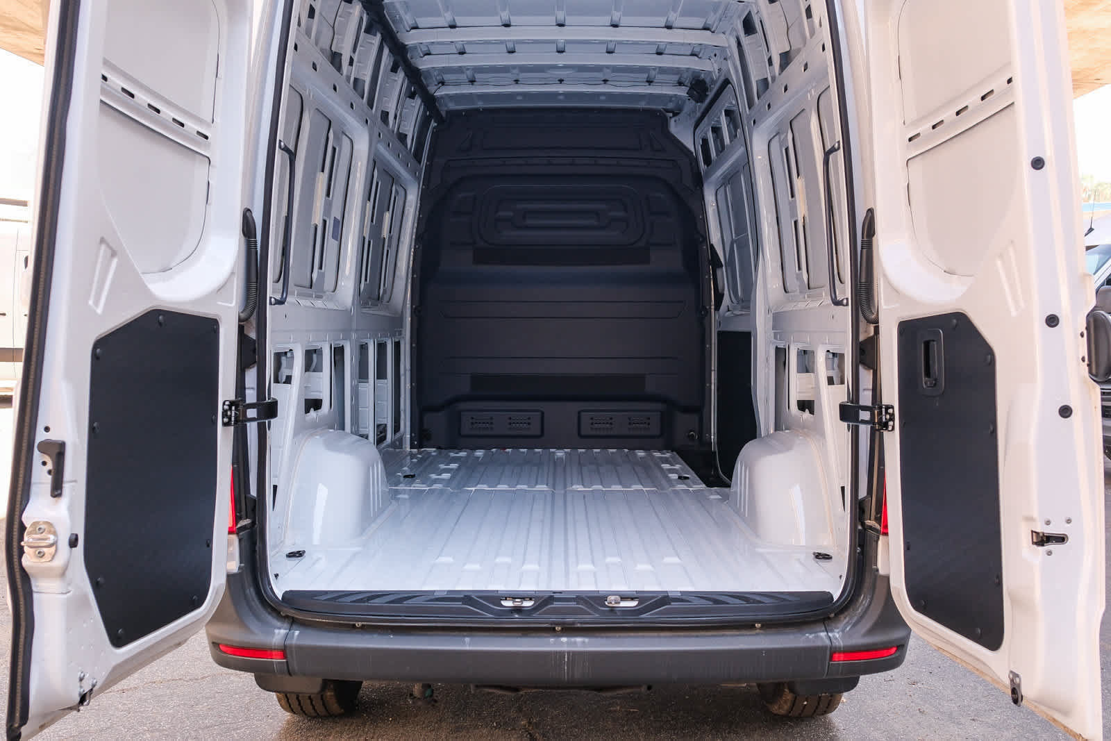 New 2025 Mercedes-Benz Sprinter 2500 image 29