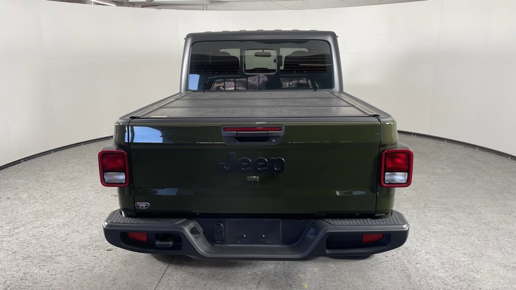 Used 2023 Jeep Gladiator Sport w/ Off Road Group image 4