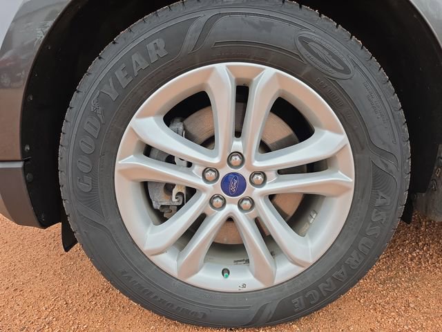 Used 2019 Ford Edge SEL w/ Equipment Group 201A AWD/4WD image 14