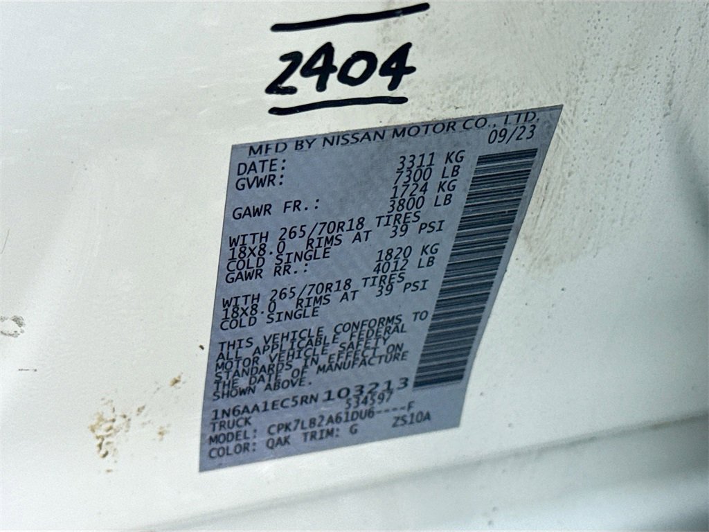 Used 2024 Nissan Titan SV w/ Accessory Utility Package image 31