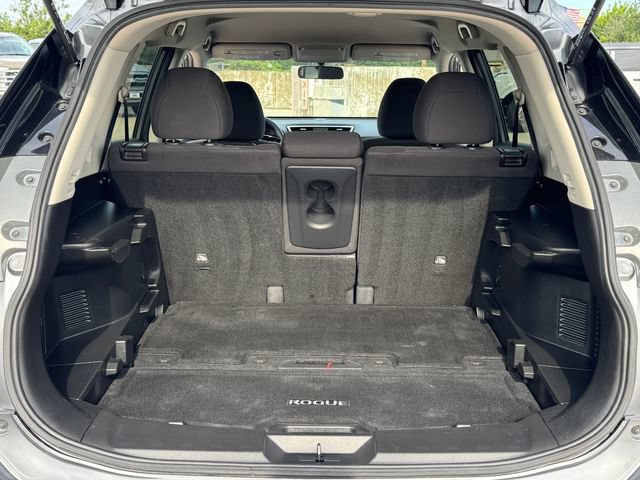 Used 2016 Nissan Rogue SV AWD/4WD image 15