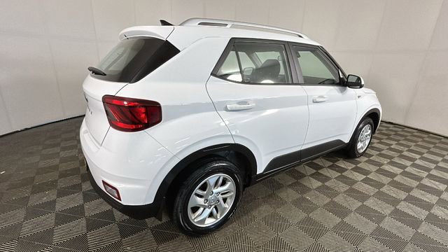 Used 2020 Hyundai Venue SEL FWD video 3