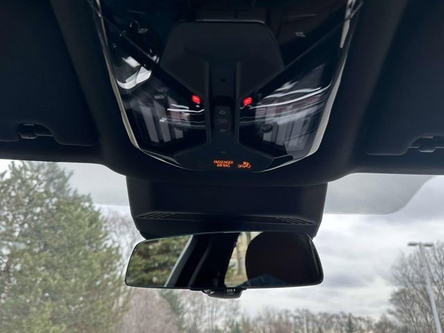 Used 2026 BMW 740i xDrive image 37