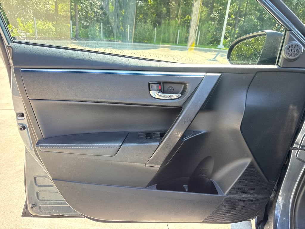Used 2015 Toyota Corolla S FWD image 13