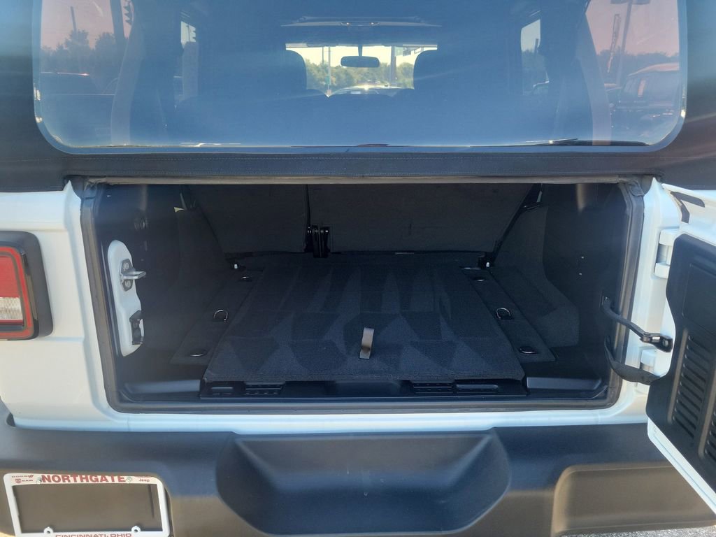 Used 2022 Jeep Wrangler Unlimited Sport AWD/4WD image 9