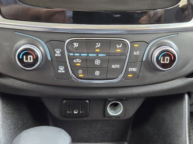 Used 2021 Chevrolet Traverse LS FWD image 18