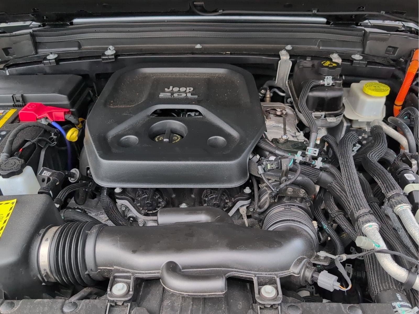 Used 2021 Jeep Wrangler Unlimited Sahara w/ Safety Group image 39