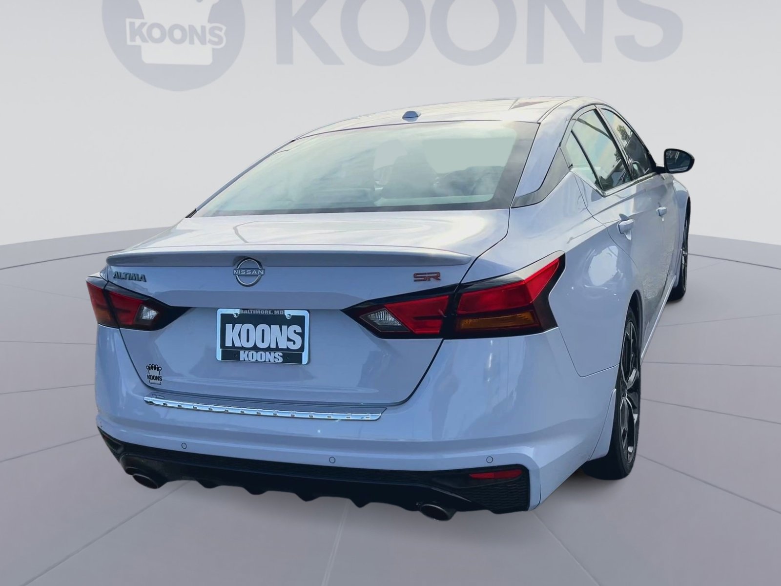 Used 2023 Nissan Altima 2.5 SR w/ SR Premium Package FWD image 11