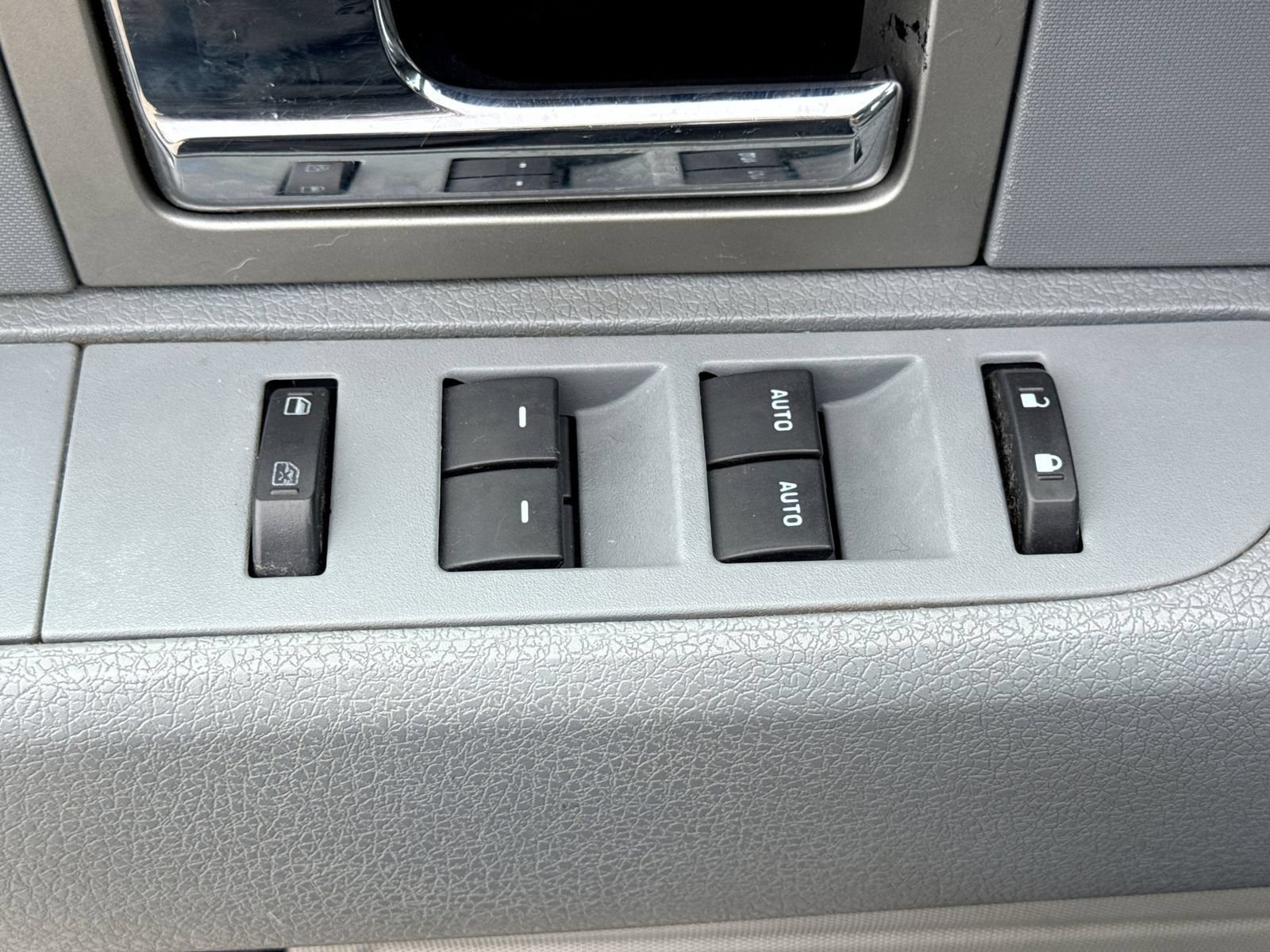 Used 2011 Ford F150 XLT w/ XTR Pkg AWD/4WD image 18