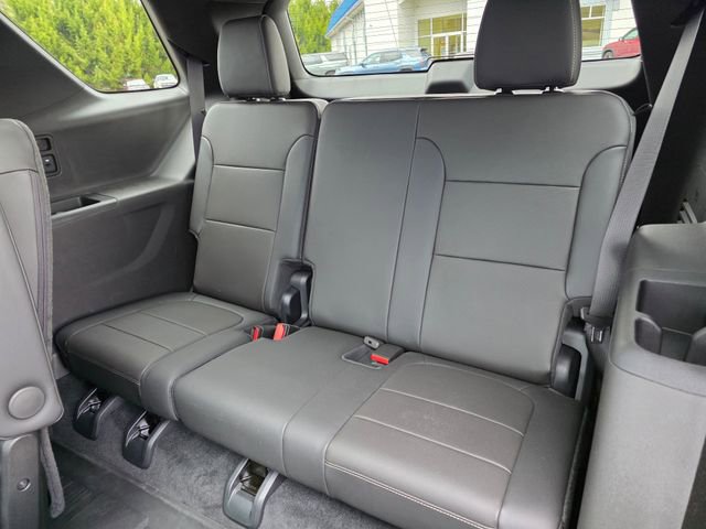 Used 2023 Chevrolet Traverse Premier w/ LPO, Floor Liner Package image 22