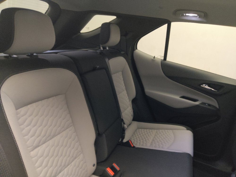 Used 2018 Chevrolet Equinox LT FWD image 19