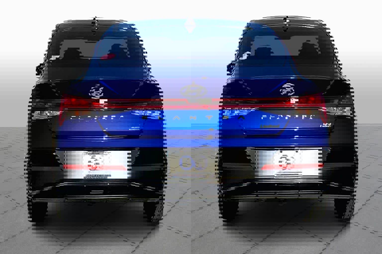 Used 2025 Hyundai Elantra Limited image 5