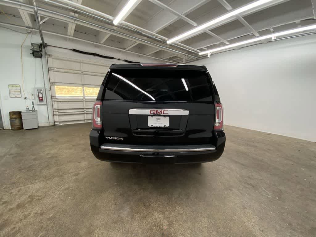 Used 2017 GMC Yukon Denali AWD/4WD image 5