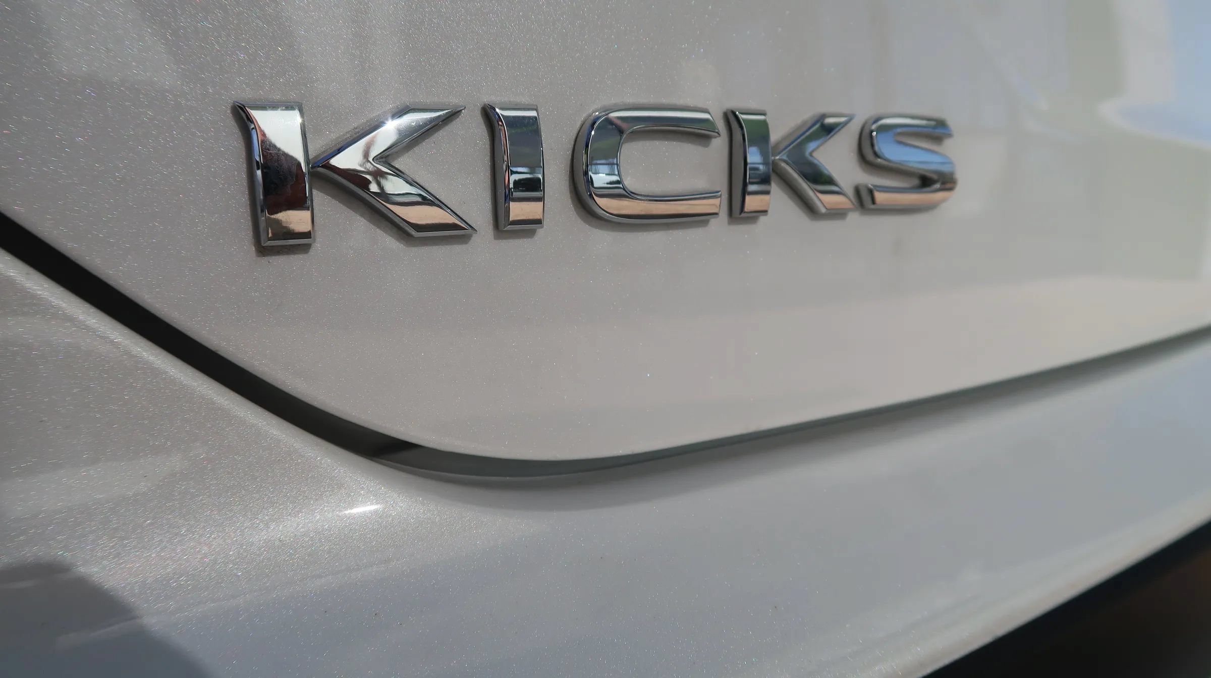 Used 2023 Nissan Kicks SV FWD image 48