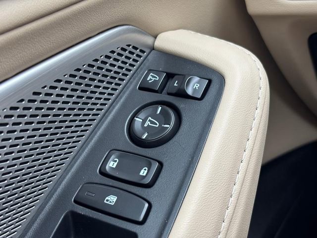 Used 2023 Acura MDX SH-AWD w/ Technology Package image 26