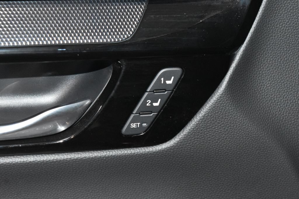 Used 2024 Honda CR-V Sport Touring image 5