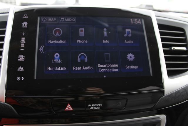 Used 2017 Honda Pilot Touring image 18