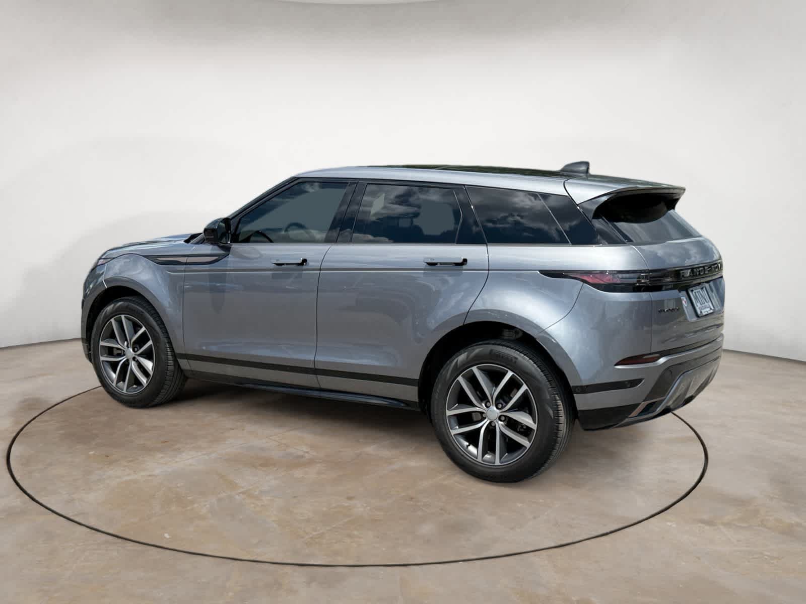 Used 2024 Land Rover Range Rover Evoque Dynamic SE AWD/4WD image 9