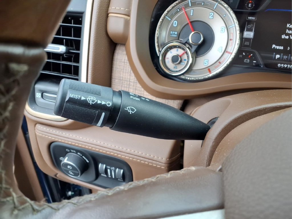 Used 2022 RAM 3500 Limited AWD/4WD image 18