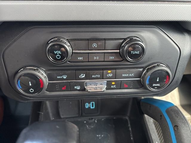 Used 2022 Ford Bronco Black Diamond image 29