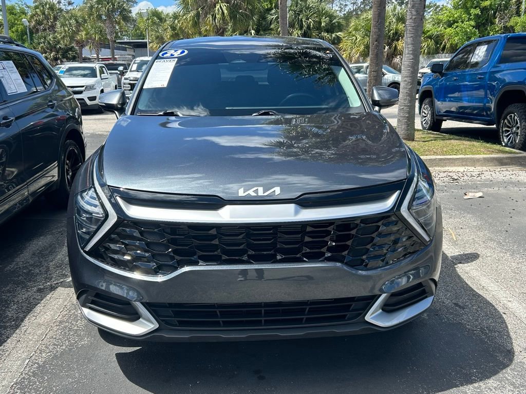 Used 2024 Kia Sportage EX image 3