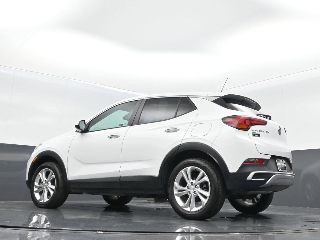 Used 2023 Buick Encore GX Preferred w/ Cold Weather Comfort Package image 17