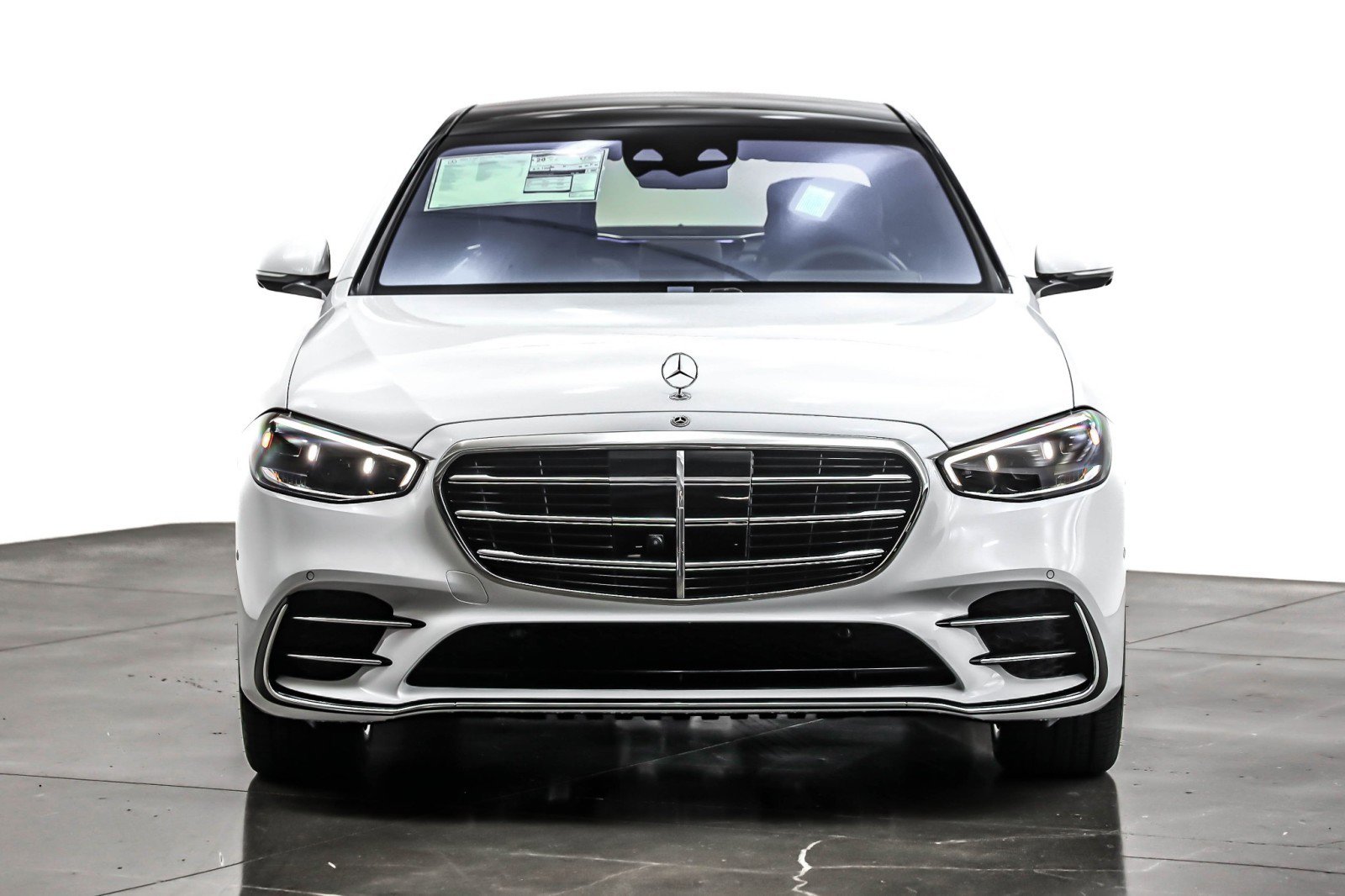 New 2026 Mercedes-Benz S 580 4MATIC Sedan image 2