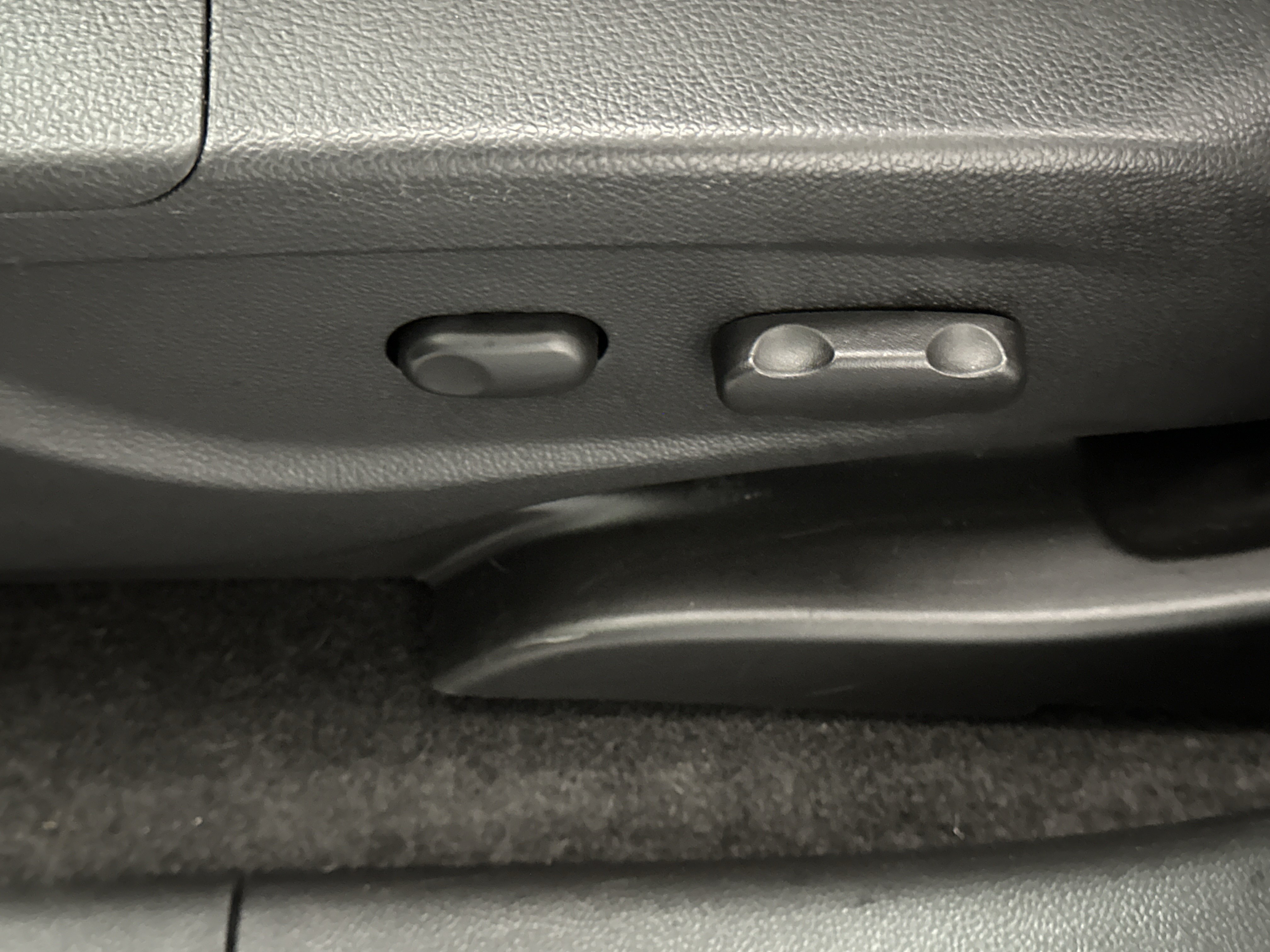 Used 2016 Buick Encore FWD image 18