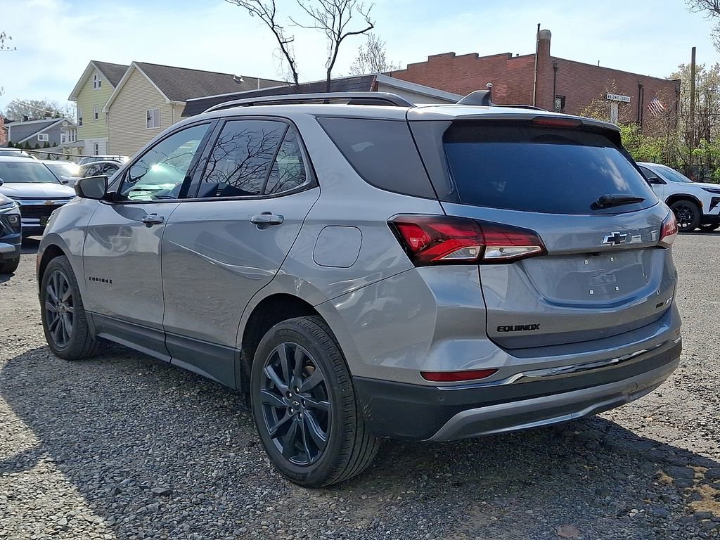 Used 2023 Chevrolet Equinox RS image 4