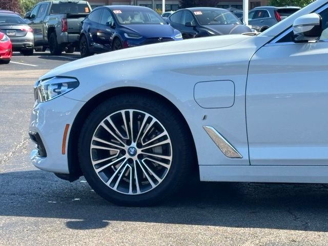 Used 2019 BMW 530e xDrive AWD/4WD image 6