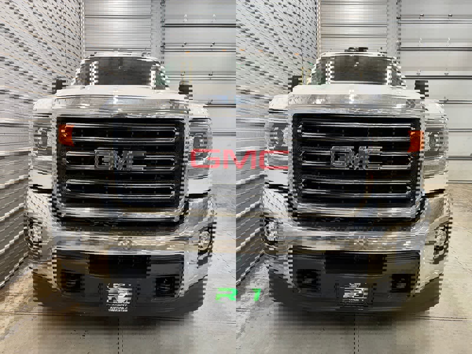 Used 2018 GMC Sierra 2500 SLE w/ HD SLE Preferred Plus Package image 2