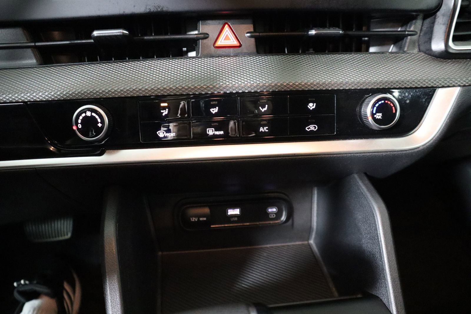 Used 2023 Kia Sportage LX image 43