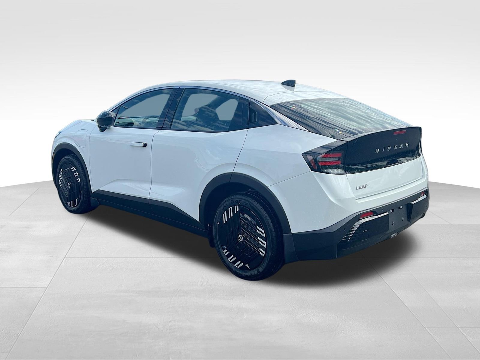 New 2026 Nissan Leaf image 5