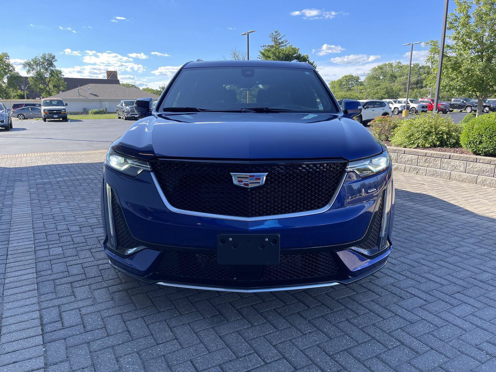 Used 2024 Cadillac XT6 Sport w/ Technology Package AWD/4WD image 8