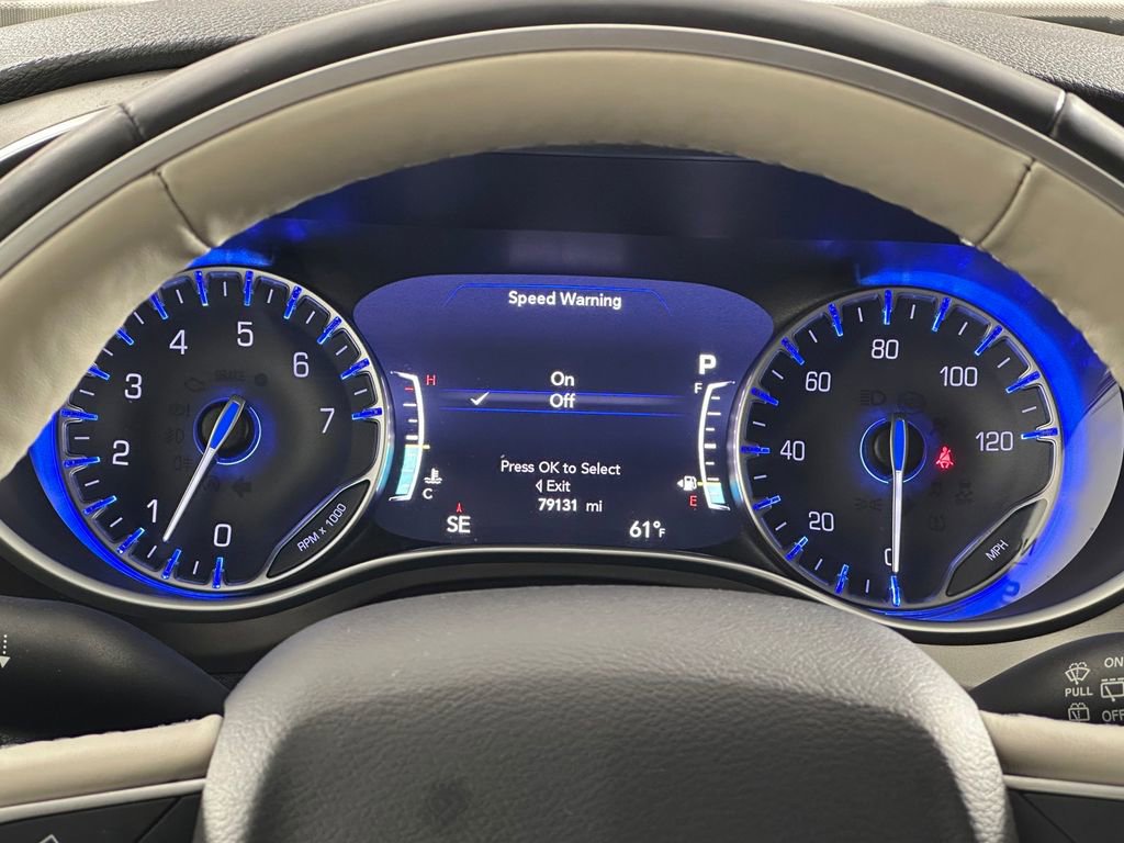 Used 2019 Chrysler Pacifica Limited w/ Tire & Wheel Group image 33