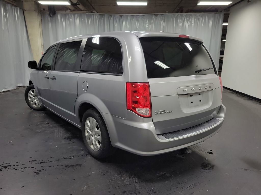 Used 2019 Dodge Grand Caravan SE w/ UConnect Hands-Free Group image 7