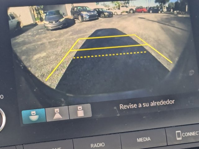 Used 2023 Honda Pilot LX image 12