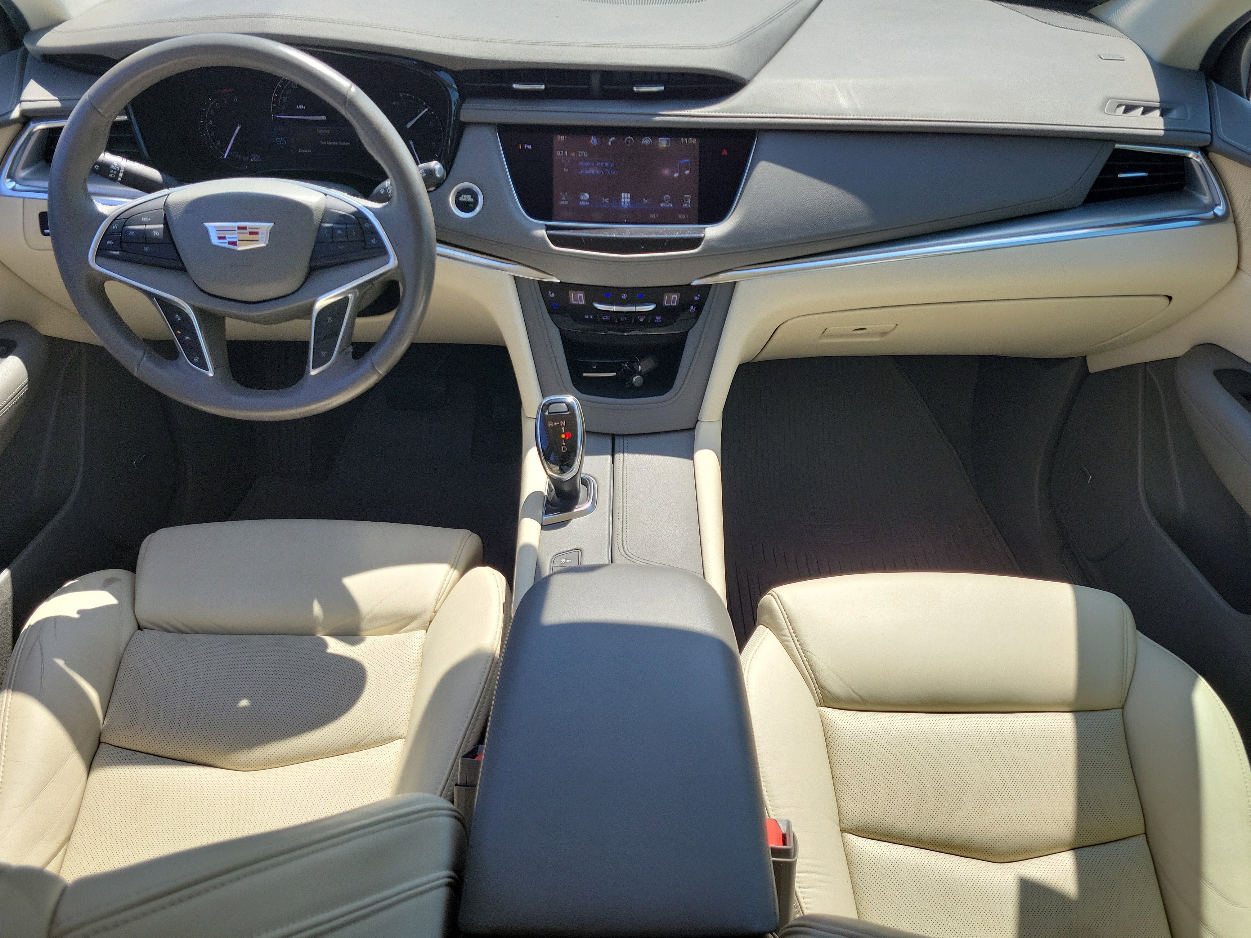 Used 2017 Cadillac XT5 Premium Luxury w/ LPO, Wheel Lock Package image 16