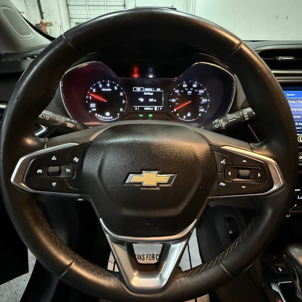 Used 2021 Chevrolet TrailBlazer LT w/ Premium Seating Package image 9