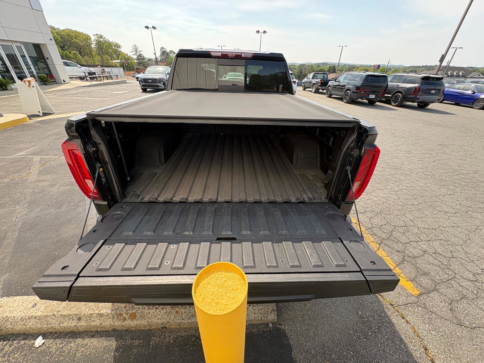 Used 2022 GMC Sierra 1500 Denali w/ Denali Reserve Package image 9