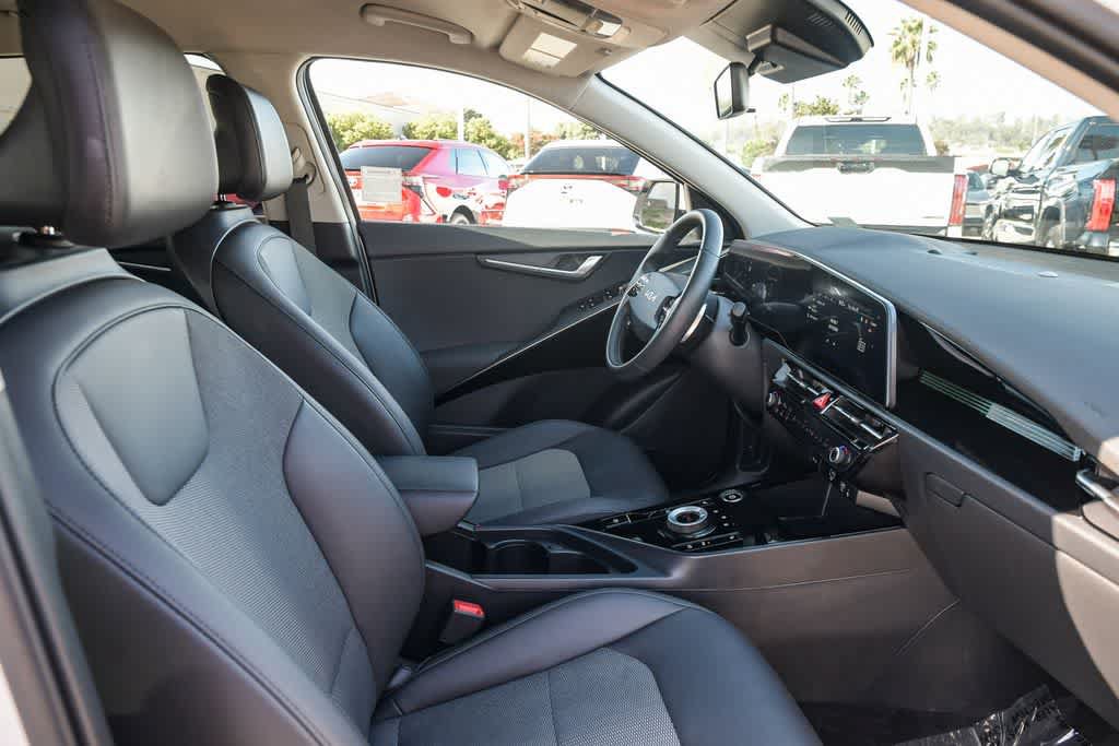 Used 2024 Kia Niro Wind FWD image 16