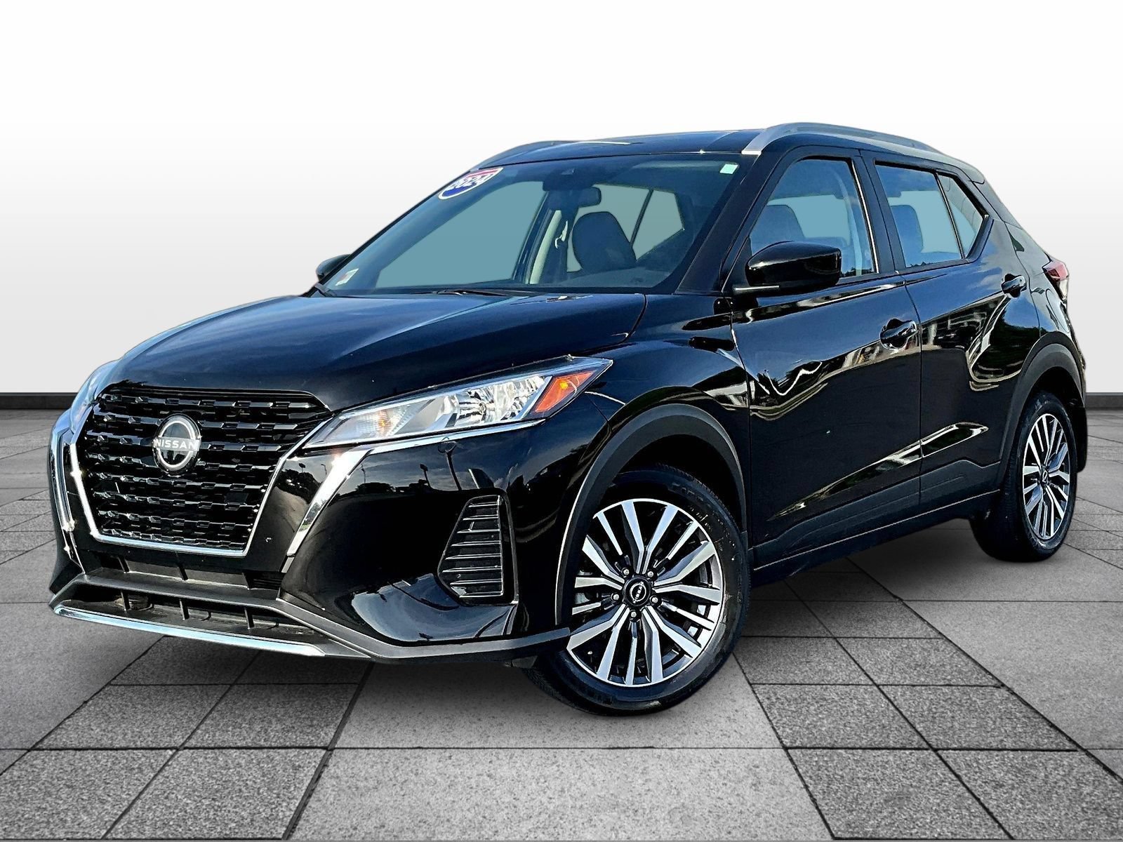 Certified 2024 Nissan Kicks SV FWD image 3