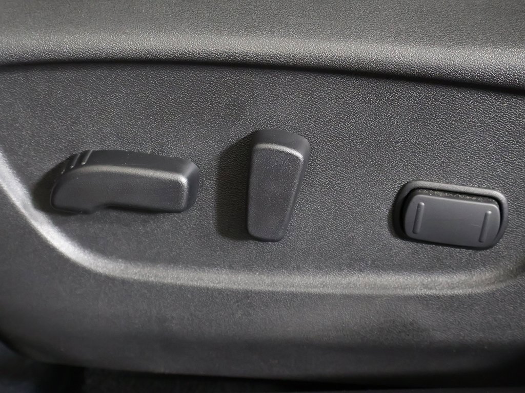 Used 2022 Nissan Rogue Sport SV w/ Technology Package image 30